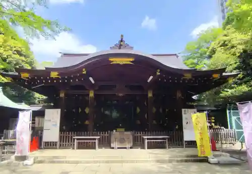 渋谷氷川神社の{uncategorized: "未分類", other: "その他", undefined: "問題あり", building: "その他建物", grave: "お墓", sacred_gate: "鳥居", guardian: "狛犬", statue: "像", buddha: "仏像", history: "歴史", nature: "自然", garden: "庭園", animal: "動物", pagoda: "塔", temizu: "手水舎", mountain_gate: "山門・神門", sanctuary: "本殿・本堂", subordinate: "末社・摂社", art: "芸術", scenery: "景色", jizo: "地蔵", ema: "絵馬", goshuin: "御朱印", omikuji: "おみくじ", items: "授与品その他", amulet: "お守り", goshuincho: "御朱印帳", eats: "食事", festival: "お祭り", votive_dance: "神楽", shichigosan: "七五三参", wedding: "結婚式", experience: "体験その他", initially: "初詣", around: "周辺", anti_infection: "感染症対策"}