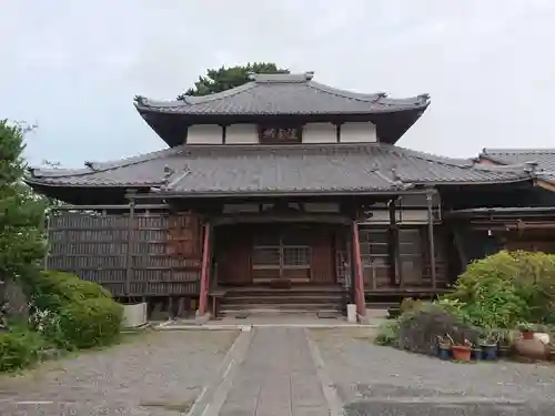 摂取院の本殿・本堂