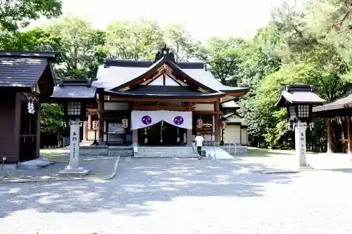 鷹栖神社の本殿