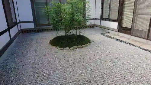 埴生神社の庭園