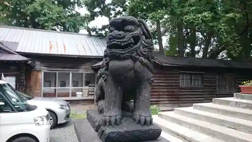 札幌諏訪神社の狛犬