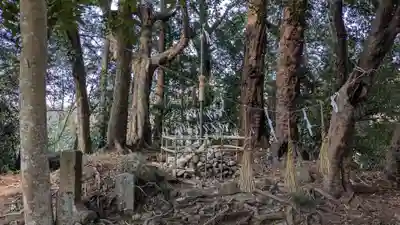 出羽神社の庭園