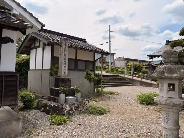 正暦寺の{uncategorized: "未分類", other: "その他", undefined: "問題あり", building: "その他建物", grave: "お墓", sacred_gate: "鳥居", guardian: "狛犬", statue: "像", buddha: "仏像", history: "歴史", nature: "自然", garden: "庭園", animal: "動物", pagoda: "塔", temizu: "手水舎", mountain_gate: "山門・神門", sanctuary: "本殿・本堂", subordinate: "末社・摂社", art: "芸術", scenery: "景色", jizo: "地蔵", ema: "絵馬", goshuin: "御朱印", omikuji: "おみくじ", items: "授与品その他", amulet: "お守り", goshuincho: "御朱印帳", eats: "食事", festival: "お祭り", votive_dance: "神楽", shichigosan: "七五三参", wedding: "結婚式", experience: "体験その他", initially: "初詣", around: "周辺", anti_infection: "感染症対策"}