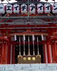 花園神社の本殿