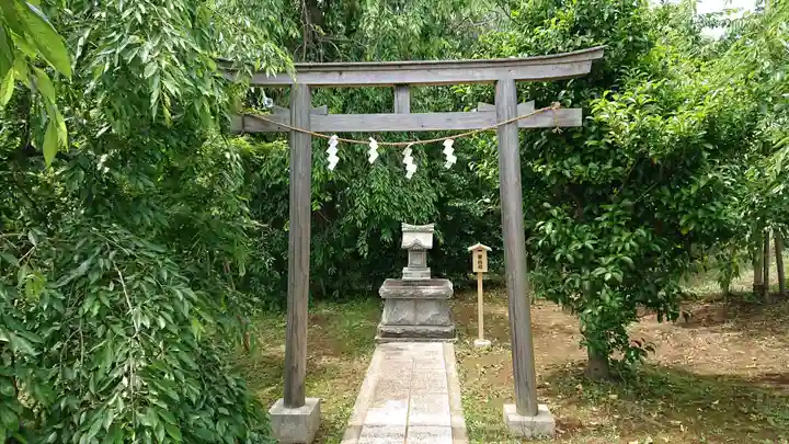 比々多神社の本殿・本堂