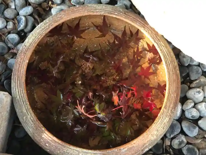 神吉八幡神社の手水舎