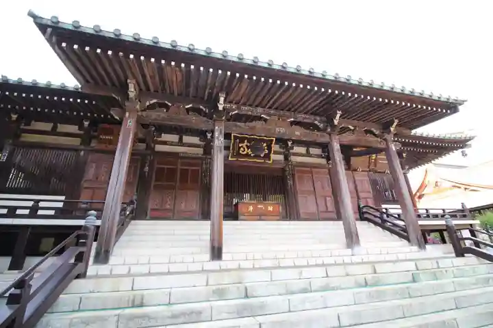 長命寺の本殿・本堂