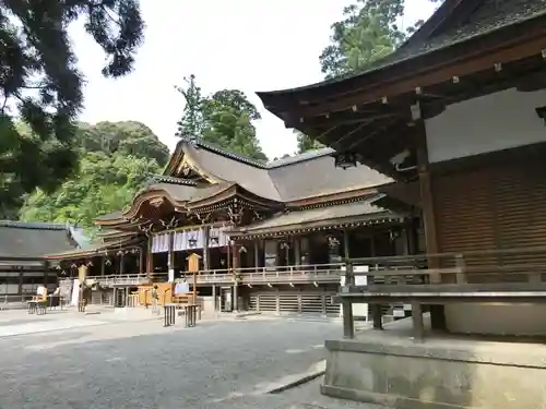 大神神社の本殿・本堂