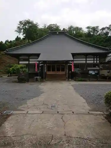 玉泉寺の本殿