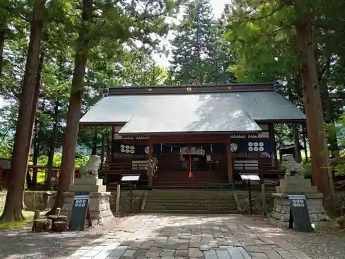 山家神社の本殿