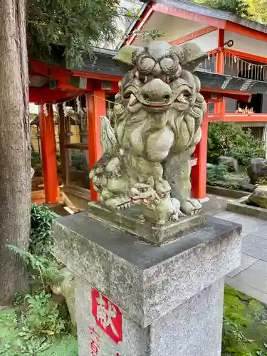 導きの社 熊野町熊野神社(くまくま神社)の狛犬