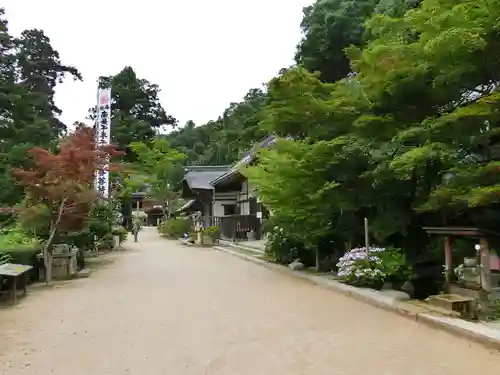 観音正寺の建物その他