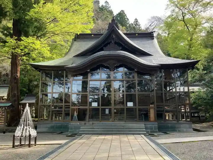 金剱宮の{uncategorized: "未分類", other: "その他", undefined: "問題あり", building: "その他建物", grave: "お墓", sacred_gate: "鳥居", guardian: "狛犬", statue: "像", buddha: "仏像", history: "歴史", nature: "自然", garden: "庭園", animal: "動物", pagoda: "塔", temizu: "手水舎", mountain_gate: "山門・神門", sanctuary: "本殿・本堂", subordinate: "末社・摂社", art: "芸術", scenery: "景色", jizo: "地蔵", ema: "絵馬", goshuin: "御朱印", omikuji: "おみくじ", items: "授与品その他", amulet: "お守り", goshuincho: "御朱印帳", eats: "食事", festival: "お祭り", votive_dance: "神楽", shichigosan: "七五三参", wedding: "結婚式", experience: "体験その他", initially: "初詣", around: "周辺", anti_infection: "感染症対策"}