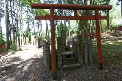 磐栄稲荷宮の末社・摂社