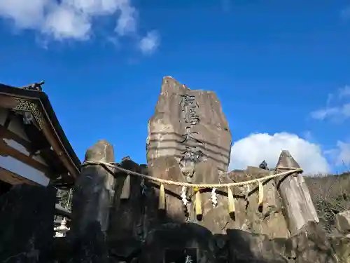 鹿嶋神社の{uncategorized: "未分類", other: "その他", undefined: "問題あり", building: "その他建物", grave: "お墓", sacred_gate: "鳥居", guardian: "狛犬", statue: "像", buddha: "仏像", history: "歴史", nature: "自然", garden: "庭園", animal: "動物", pagoda: "塔", temizu: "手水舎", mountain_gate: "山門・神門", sanctuary: "本殿・本堂", subordinate: "末社・摂社", art: "芸術", scenery: "景色", jizo: "地蔵", ema: "絵馬", goshuin: "御朱印", omikuji: "おみくじ", items: "授与品その他", amulet: "お守り", goshuincho: "御朱印帳", eats: "食事", festival: "お祭り", votive_dance: "神楽", shichigosan: "七五三参", wedding: "結婚式", experience: "体験その他", initially: "初詣", around: "周辺", anti_infection: "感染症対策"}