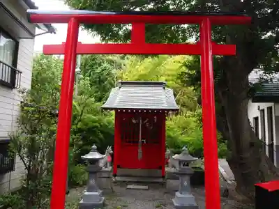 鴨居八幡神社の末社・摂社