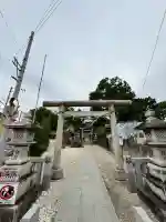 諏訪神社の{uncategorized: "未分類", other: "その他", undefined: "問題あり", building: "その他建物", grave: "お墓", sacred_gate: "鳥居", guardian: "狛犬", statue: "像", buddha: "仏像", history: "歴史", nature: "自然", garden: "庭園", animal: "動物", pagoda: "塔", temizu: "手水舎", mountain_gate: "山門・神門", sanctuary: "本殿・本堂", subordinate: "末社・摂社", art: "芸術", scenery: "景色", jizo: "地蔵", ema: "絵馬", goshuin: "御朱印", omikuji: "おみくじ", items: "授与品その他", amulet: "お守り", goshuincho: "御朱印帳", eats: "食事", festival: "お祭り", votive_dance: "神楽", shichigosan: "七五三参", wedding: "結婚式", experience: "体験その他", initially: "初詣", around: "周辺", anti_infection: "感染症対策"}
