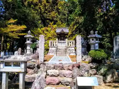 八剣社の末社・摂社