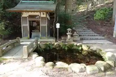 湯泉神社の末社・摂社