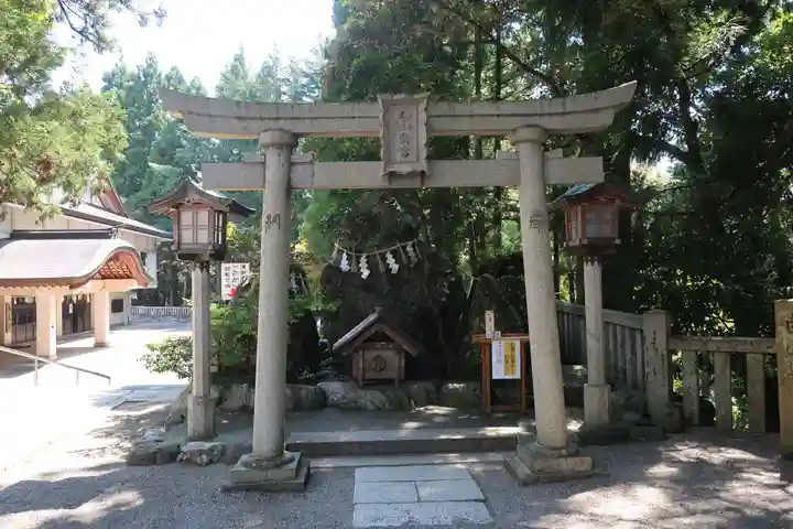 白山比咩神社(石川県)