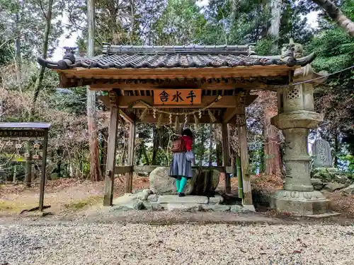 多奈閇神社の手水舎
