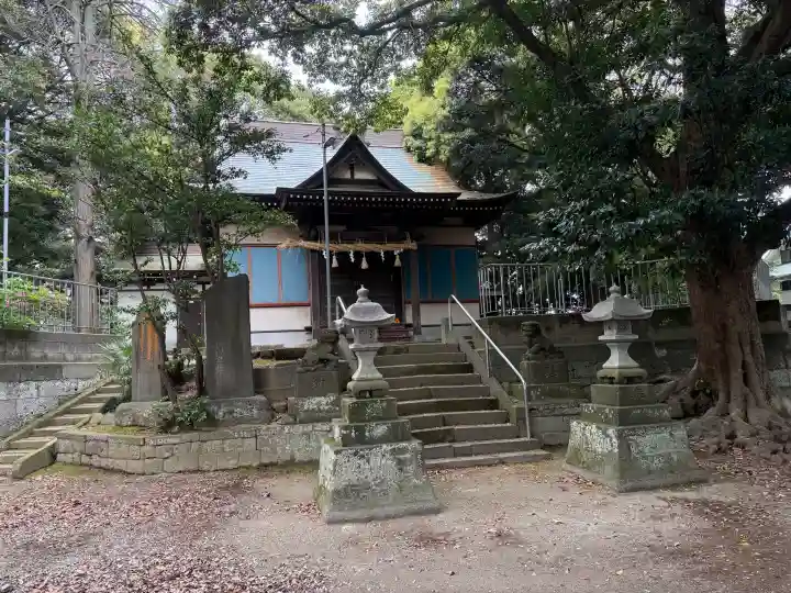 神明社の{uncategorized: "未分類", other: "その他", undefined: "問題あり", building: "その他建物", grave: "お墓", sacred_gate: "鳥居", guardian: "狛犬", statue: "像", buddha: "仏像", history: "歴史", nature: "自然", garden: "庭園", animal: "動物", pagoda: "塔", temizu: "手水舎", mountain_gate: "山門・神門", sanctuary: "本殿・本堂", subordinate: "末社・摂社", art: "芸術", scenery: "景色", jizo: "地蔵", ema: "絵馬", goshuin: "御朱印", omikuji: "おみくじ", items: "授与品その他", amulet: "お守り", goshuincho: "御朱印帳", eats: "食事", festival: "お祭り", votive_dance: "神楽", shichigosan: "七五三参", wedding: "結婚式", experience: "体験その他", initially: "初詣", around: "周辺", anti_infection: "感染症対策"}