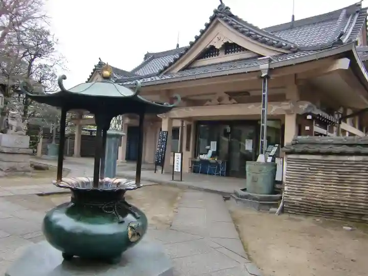 待乳山聖天(本龍院)の本殿・本堂