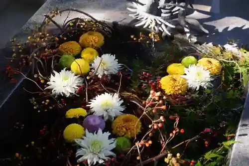 東海市熊野神社の手水舎
