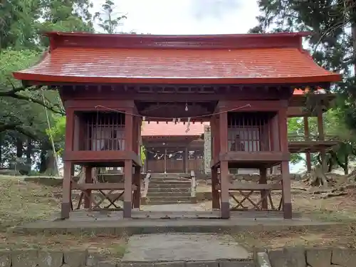 南宮大神社の山門