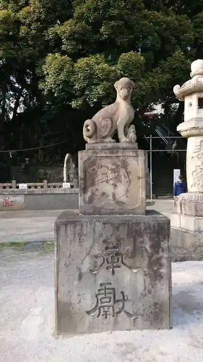 瀧泉寺(目黒不動尊)の狛犬