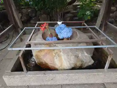 石坐神社(滋賀県)