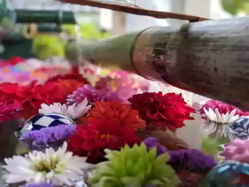 伊和志津神社の手水舎