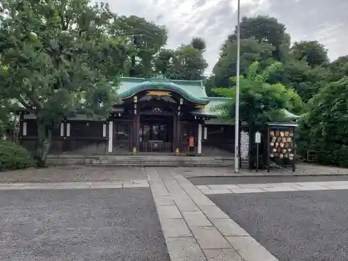 白金氷川神社の本殿・本堂