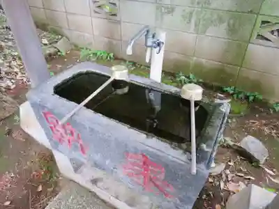 白山神社の手水舎