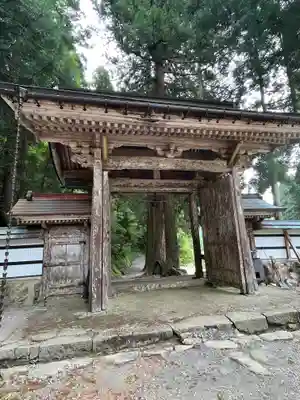洞寿院の山門・神門