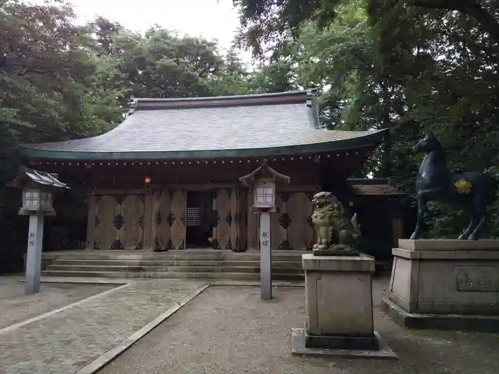 高岡市護国神社の本殿・本堂