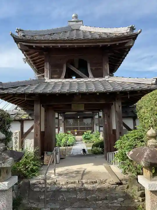 一心寺・一心禅寺の山門・神門