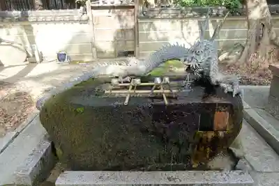 六甲八幡神社の手水舎