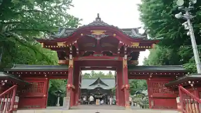 秩父神社の山門・神門