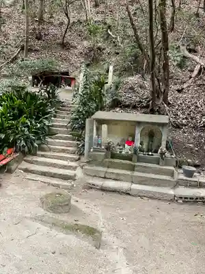祠（兵庫区鵯越筋）のその他建物