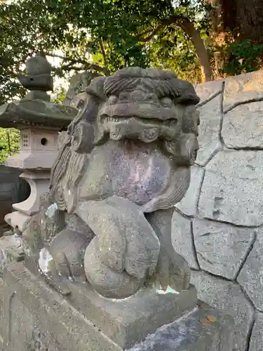 諏訪神社の狛犬