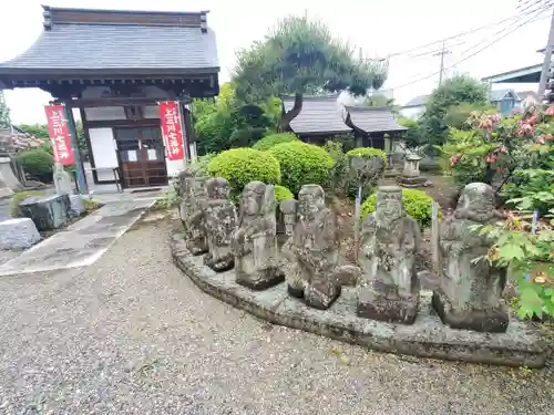 長泉寺の像