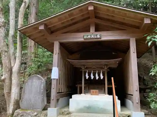 宝登山神社の末社