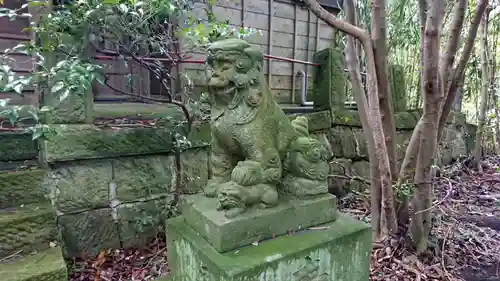 御嶽神社（伊東市）の狛犬