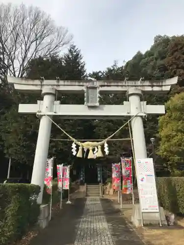 滑川神社 - 仕事と子どもの守り神の鳥居