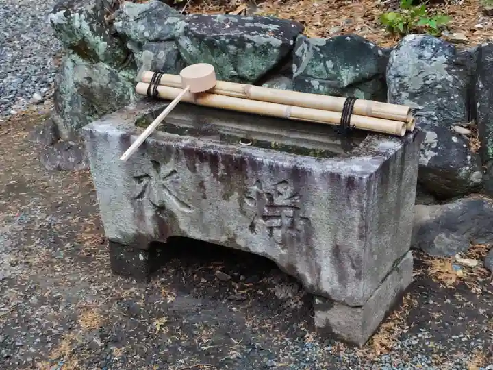 於呂神社の手水舎