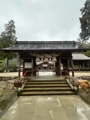 熊野大社の{uncategorized: "未分類", other: "その他", undefined: "問題あり", building: "その他建物", grave: "お墓", sacred_gate: "鳥居", guardian: "狛犬", statue: "像", buddha: "仏像", history: "歴史", nature: "自然", garden: "庭園", animal: "動物", pagoda: "塔", temizu: "手水舎", mountain_gate: "山門・神門", sanctuary: "本殿・本堂", subordinate: "末社・摂社", art: "芸術", scenery: "景色", jizo: "地蔵", ema: "絵馬", goshuin: "御朱印", omikuji: "おみくじ", items: "授与品その他", amulet: "お守り", goshuincho: "御朱印帳", eats: "食事", festival: "お祭り", votive_dance: "神楽", shichigosan: "七五三参", wedding: "結婚式", experience: "体験その他", initially: "初詣", around: "周辺", anti_infection: "感染症対策"}