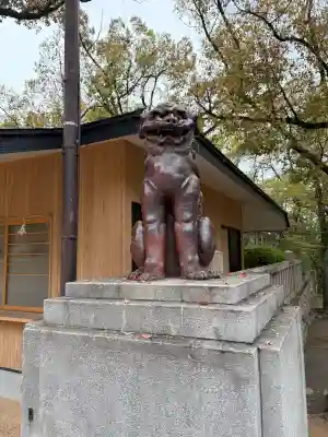 湊川神社の{uncategorized: "未分類", other: "その他", undefined: "問題あり", building: "その他建物", grave: "お墓", sacred_gate: "鳥居", guardian: "狛犬", statue: "像", buddha: "仏像", history: "歴史", nature: "自然", garden: "庭園", animal: "動物", pagoda: "塔", temizu: "手水舎", mountain_gate: "山門・神門", sanctuary: "本殿・本堂", subordinate: "末社・摂社", art: "芸術", scenery: "景色", jizo: "地蔵", ema: "絵馬", goshuin: "御朱印", omikuji: "おみくじ", items: "授与品その他", amulet: "お守り", goshuincho: "御朱印帳", eats: "食事", festival: "お祭り", votive_dance: "神楽", shichigosan: "七五三参", wedding: "結婚式", experience: "体験その他", initially: "初詣", around: "周辺", anti_infection: "感染症対策"}