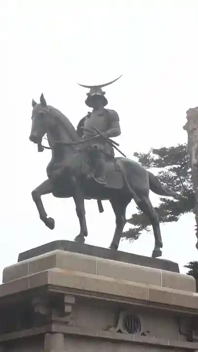 宮城縣護國神社の像