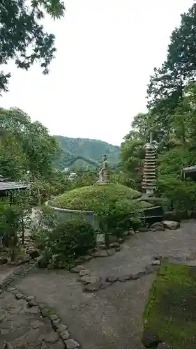 崇禅寺の庭園